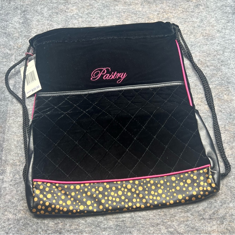 NWT Pastry bag